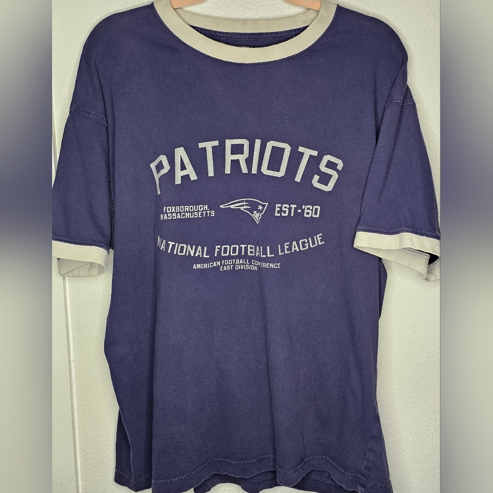 RETRO(Early 2000's) NE Patriots Reebok RBK Cotton T-shirt Men's Size Large